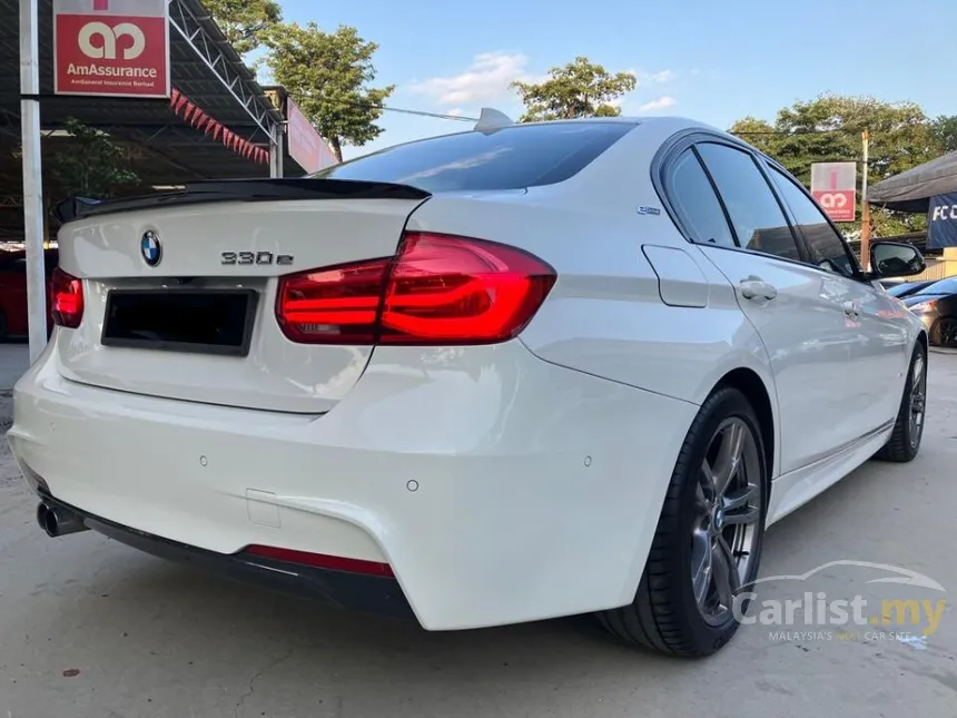 2019 BMW 330e M Sport Sedan