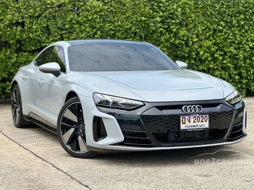 2022 Audi e-tron GT Quattro Performance (AC charger 22kw) Sedan