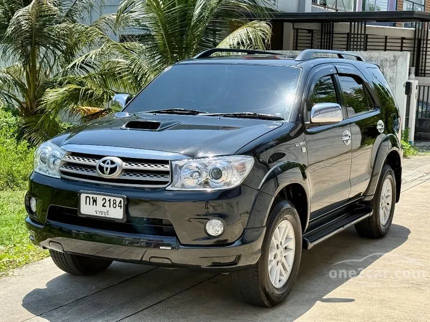 2009 Toyota FORTUNER V SUV