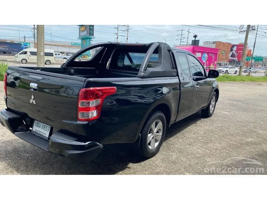 2016 Mitsubishi TRITON GLS Mega Cab Pickup
