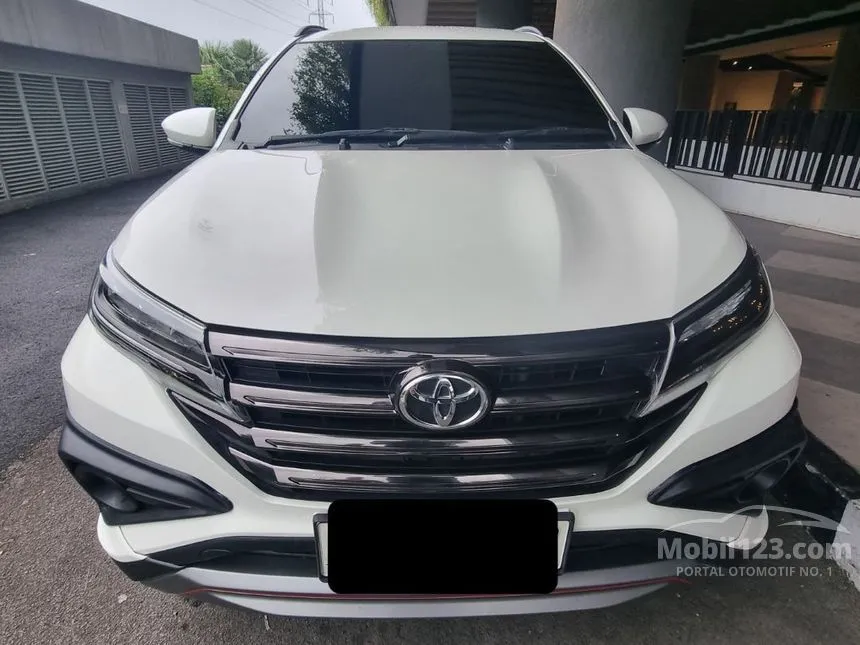 Jual Mobil Toyota Rush 2018 TRD Sportivo 1.5 di Jawa Timur Automatic SUV Putih Rp 200.000.000