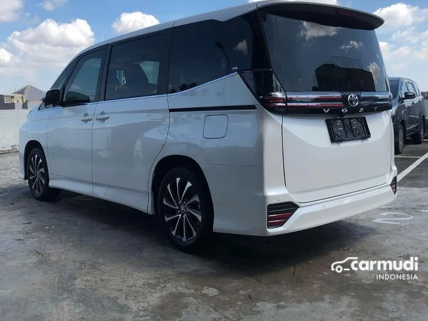 2024 Toyota Voxy Van Wagon