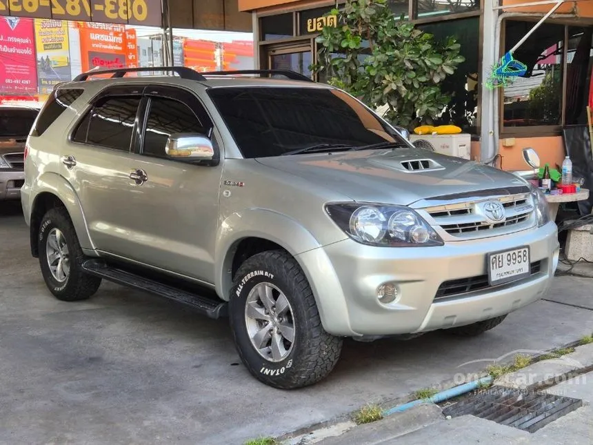 2005 Toyota FORTUNER V SUV