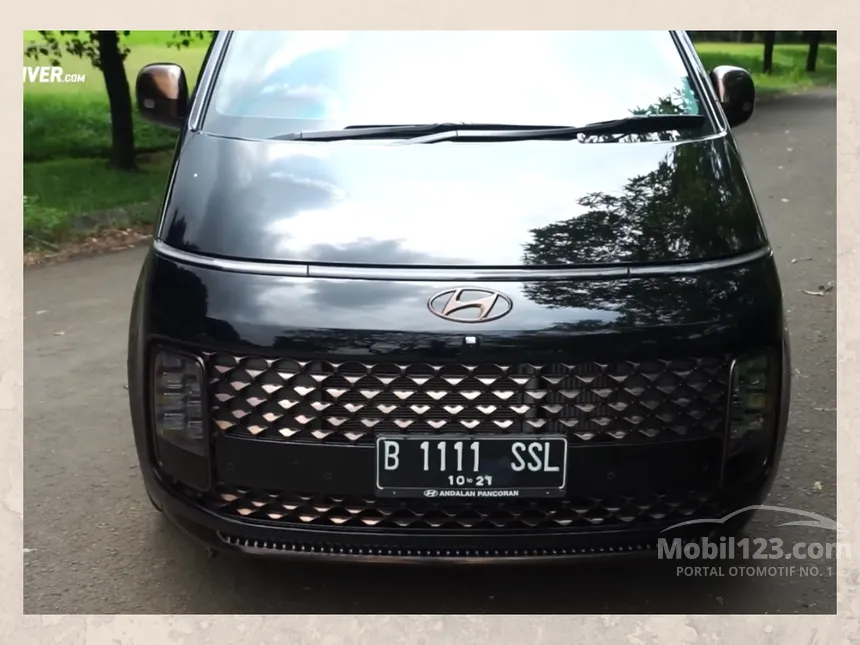 Jual Mobil Hyundai Staria 2024 Signature 9 2.2 di DKI Jakarta Automatic Wagon Hitam Rp 831.600.000