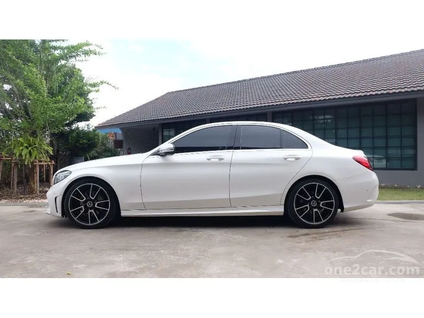 2019 Mercedes-Benz C220 d AMG Dynamic Sedan