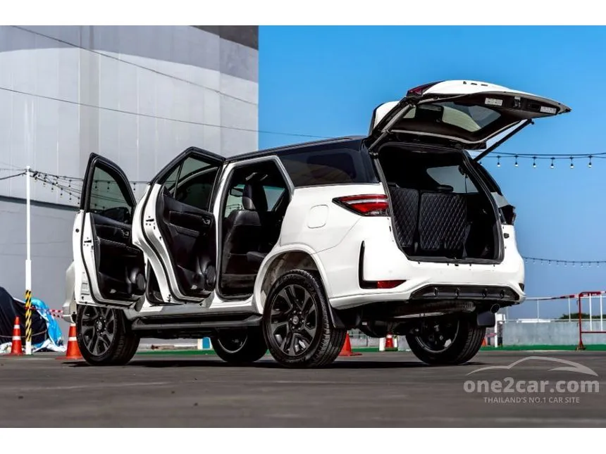 2022 Toyota FORTUNER GR Sport SUV