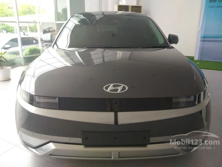 Jual Mobil Hyundai IONIQ 5 2025 Prime Standard Range di DKI Jakarta Automatic Wagon Abu