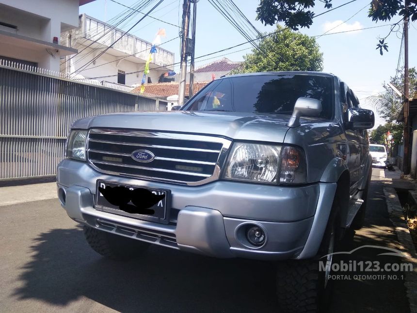 Jual Mobil Ford Everest 2004 XLT 2.5 di Jawa Barat Automatic SUV Silver