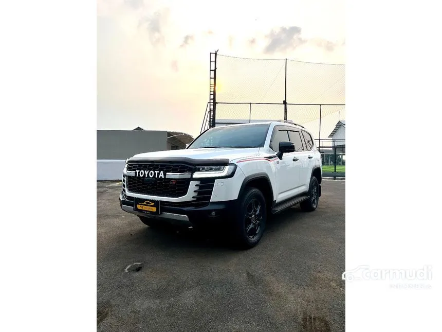 2024 Toyota Land Cruiser 300 GR-S SUV