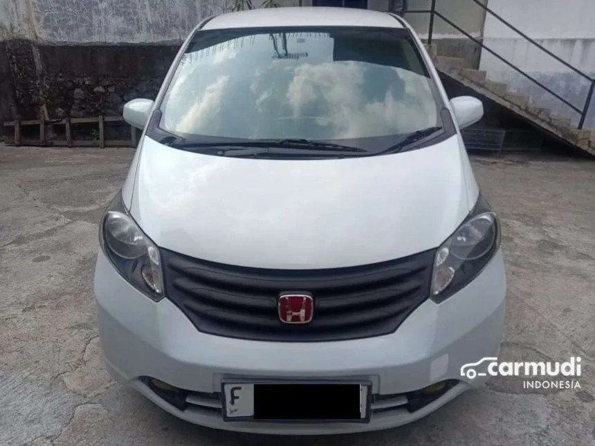 Jual Mobil Honda Freed 2010 1.5 1.5 di Jawa Barat Automatic MPV Putih Rp 125.000.000