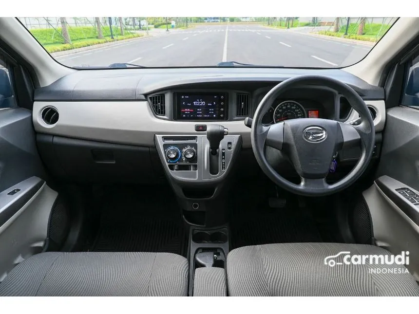 2022 Daihatsu Sigra R Deluxe MPV