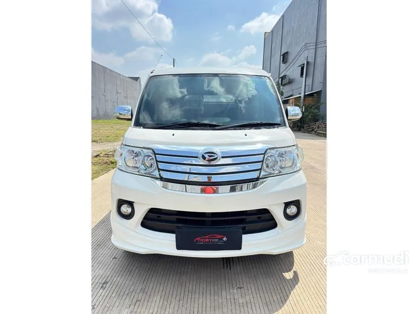 2020 Daihatsu Luxio X Van