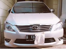 Toyota Kijang Innova 2.0 E A/T 2012