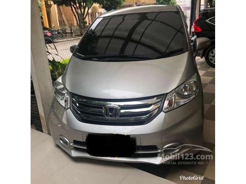 Jual Mobil  Honda  Freed  2014 E 1 5 di Sumatera Utara 