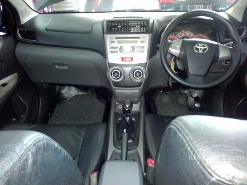 Jual Mobil  Toyota Avanza  2013  Veloz  1 5 di Jawa Timur 