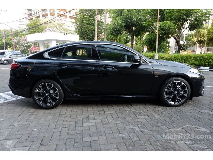 2025 BMW 218i M Sport Coupe