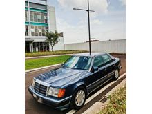 1992 Mercedes-Benz 300E Sedan