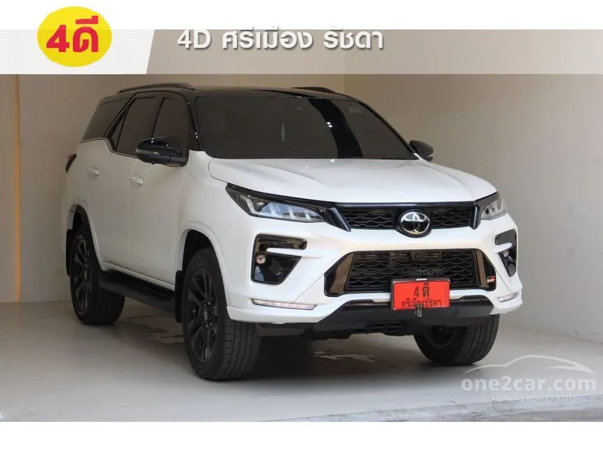 2024 Toyota FORTUNER GR Sport (Black Top) SUV