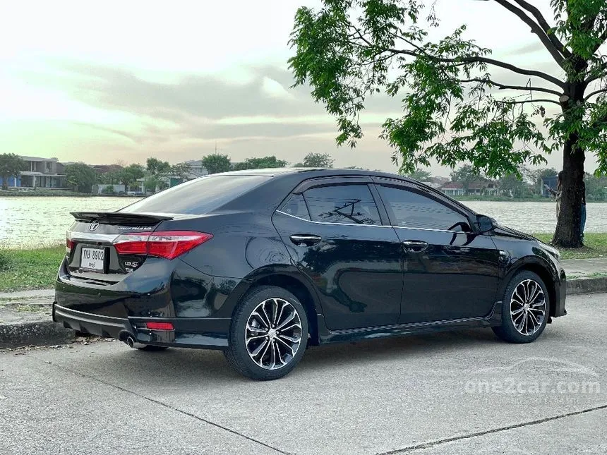 2015 Toyota Corolla Altis S Sedan
