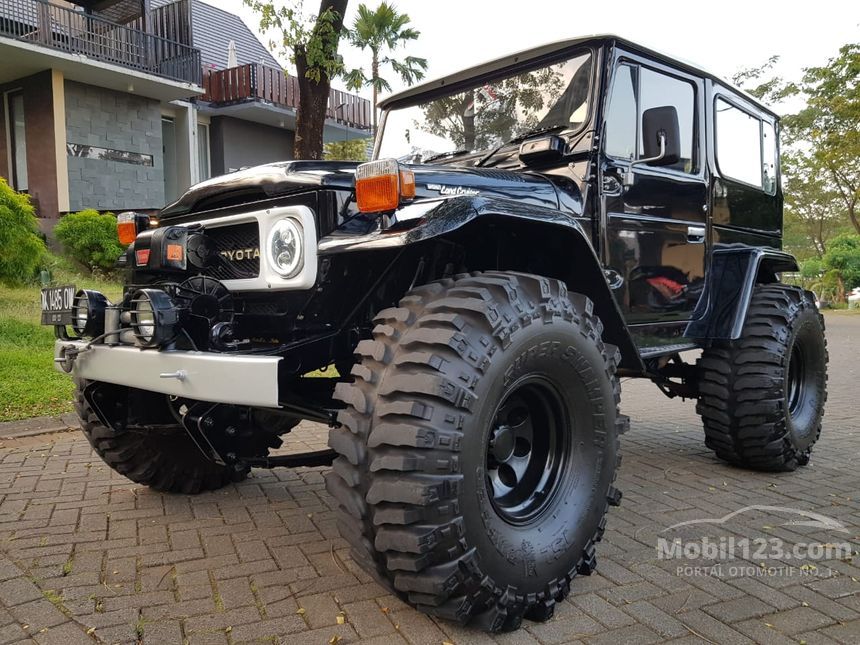  Jual  Mobil  Toyota  Land Cruiser  1978 Hardtop  4 2 4 2 di 