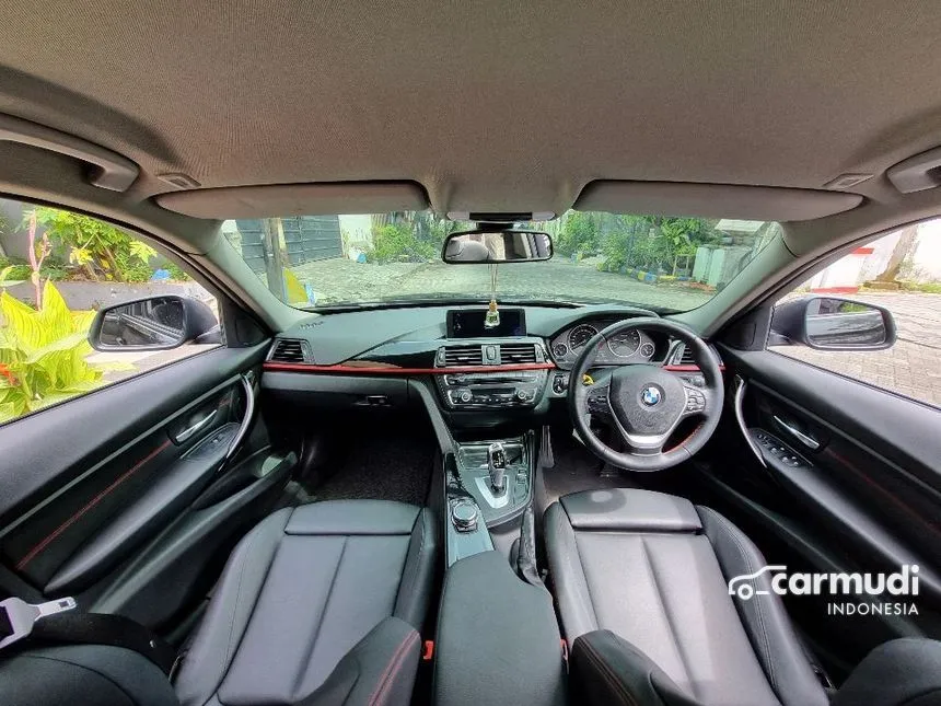 2014 BMW 320i Sport Sedan