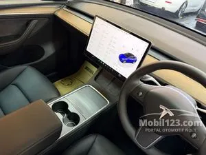 2022 Tesla Model Y Standard SUV
