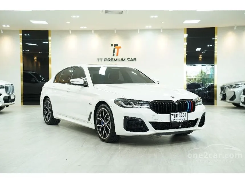 2023 BMW 530e M Sport Sedan