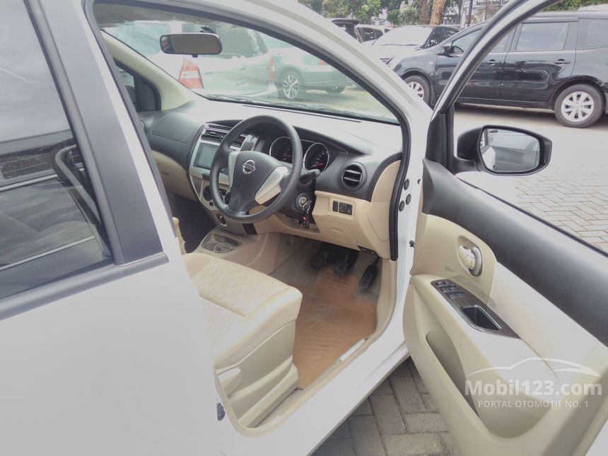 Jual Mobil Nissan Grand Livina 2016 SV 1.5 di DKI Jakarta 