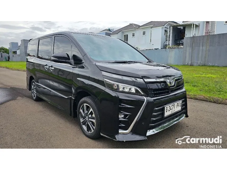 2018 Toyota Voxy MPV
