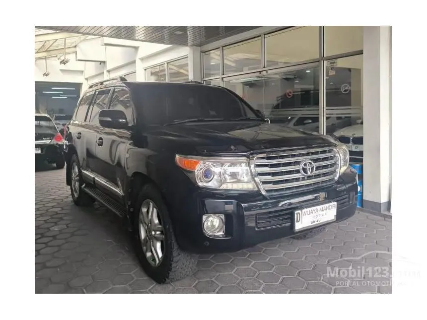2011 Toyota Land Cruiser 200 Full spec SUV