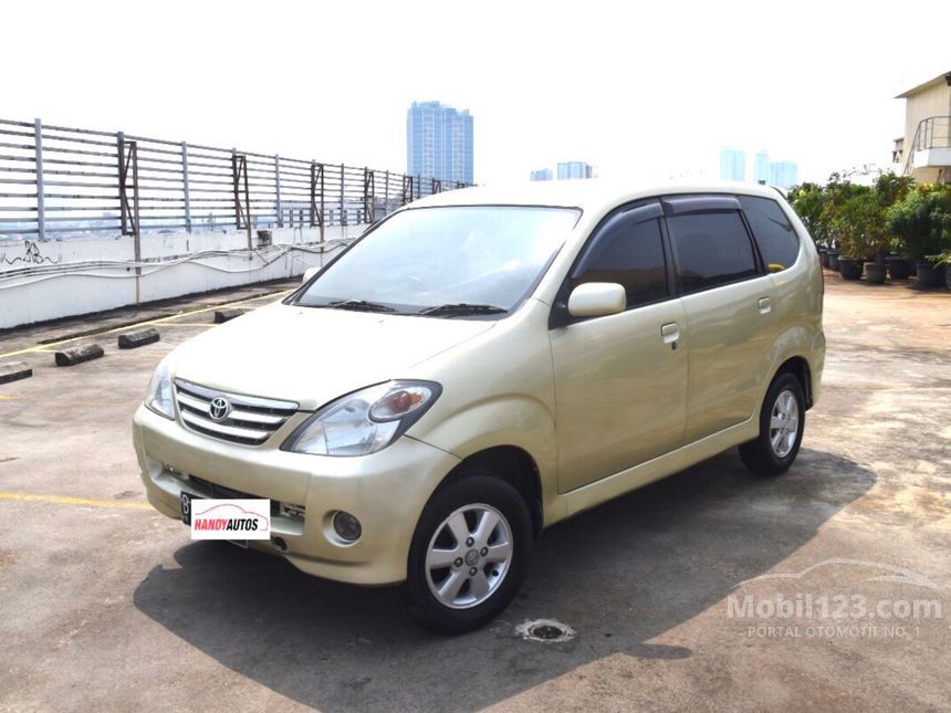Avanza Kuning Metalik: Lebih dari Sekadar Kendaraan, Sebuah Pernyataan Gaya