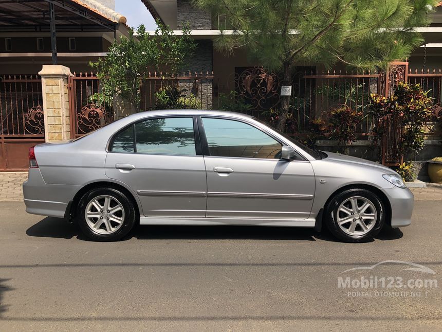 2004 Honda Civic VTi-S Sedan