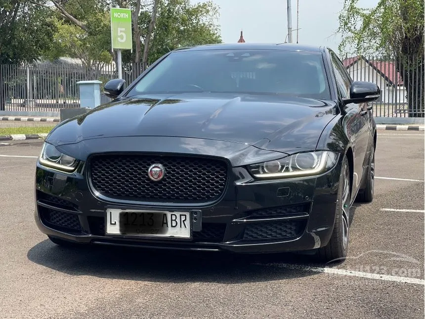 2016 Jaguar XE Prestige Sedan