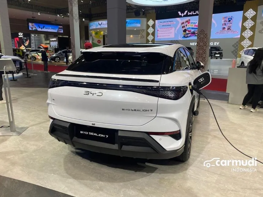 2025 BYD Sealion 7 Premium SUV