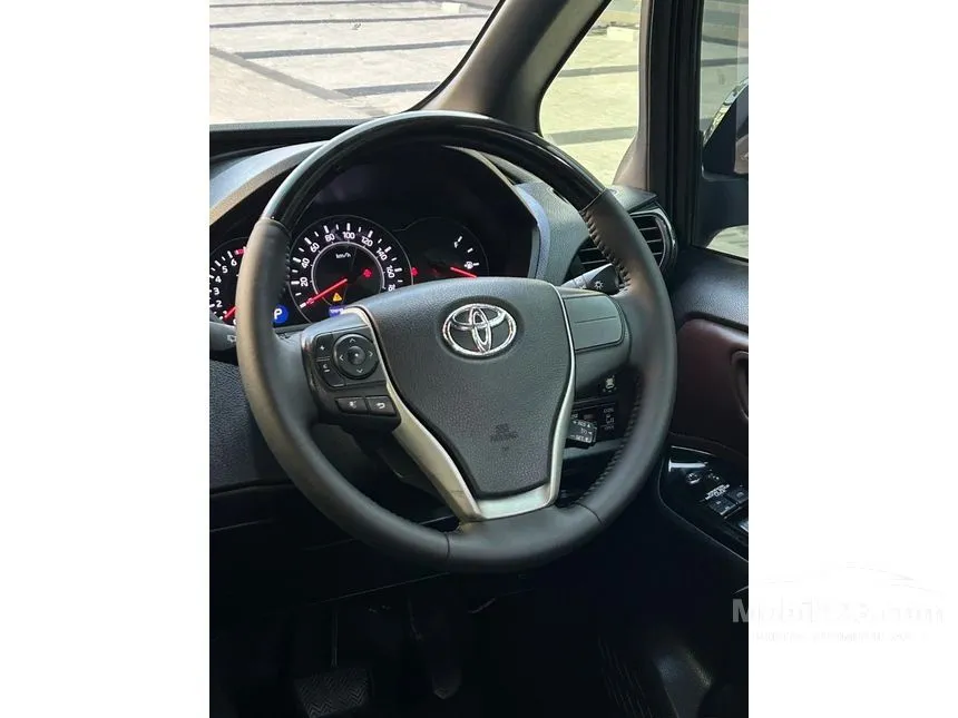 2018 Toyota Voxy MPV