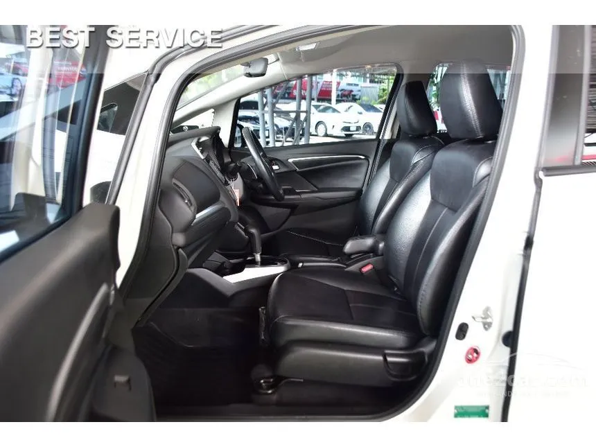 2017 Honda Jazz SV i-VTEC Hatchback