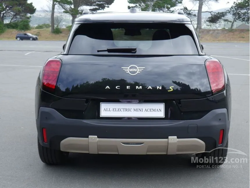 2025 MINI Aceman SE Hatchback