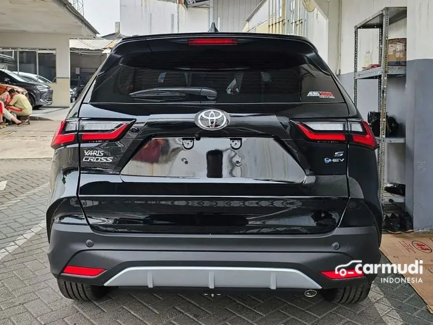 2024 Toyota Yaris Cross S HEV Wagon