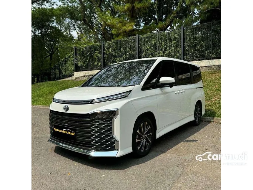 2023 Toyota Voxy Van Wagon