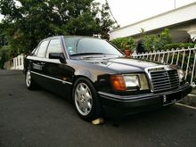 1992 Mercedes-Benz 300E 3.0 Sedan
