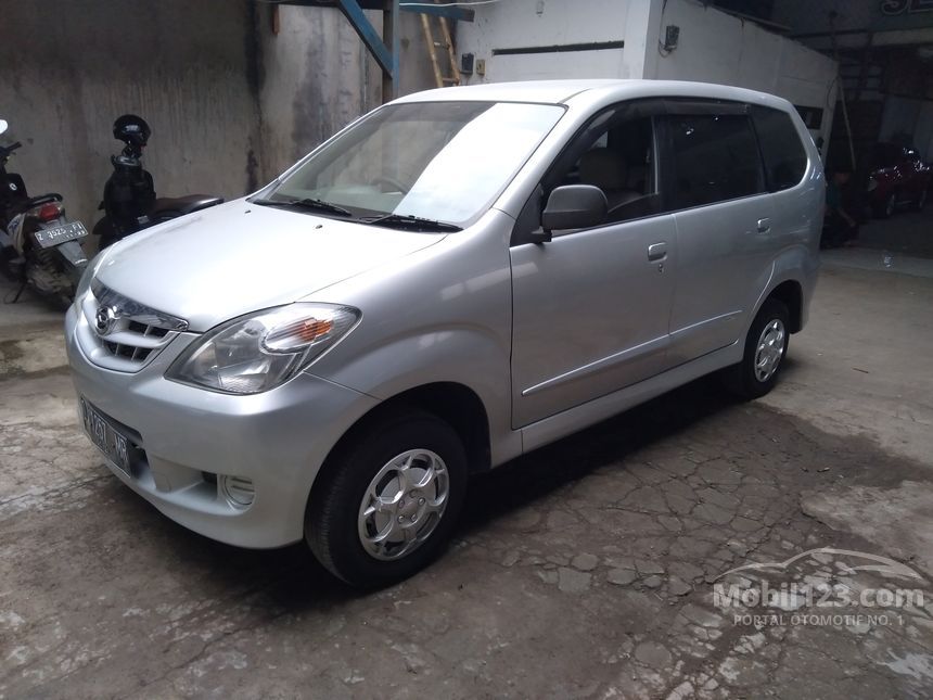 Jual Mobil Daihatsu Xenia 2010 Li DELUXE 1.0 di Jawa Barat ...