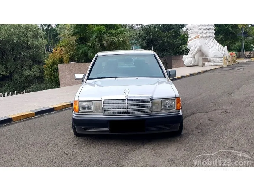 1990 Mercedes-Benz 190E W201 2.0 Automatic Sedan