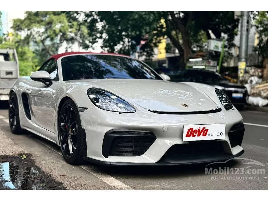 2020 Porsche 718 Spyder Convertible