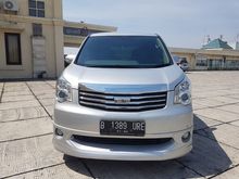 2013 Toyota NAV1 2.0 V Limited MPV