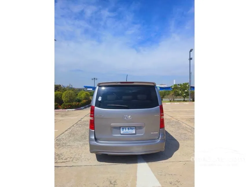 2015 Hyundai H-1 Elite Van