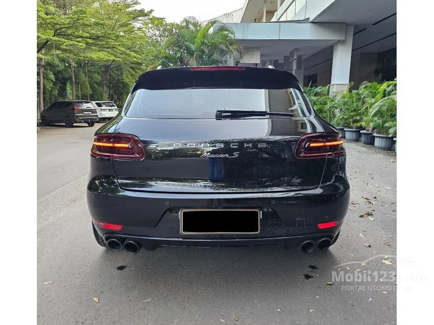 2016 Porsche Macan S SUV