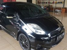 ToyotaYaris 1.5 E At 2013 Hitam