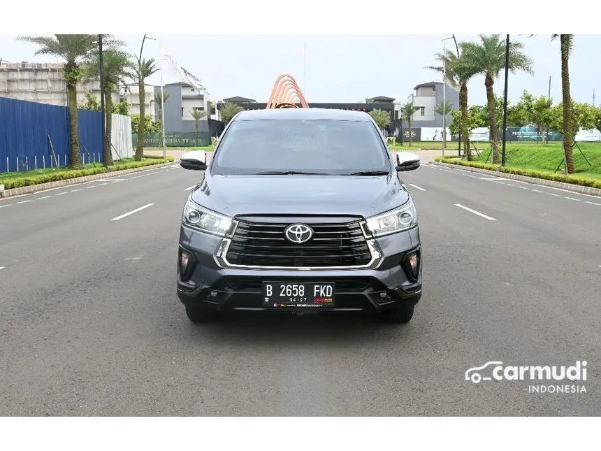 2022 Toyota Kijang Innova Venturer MPV
