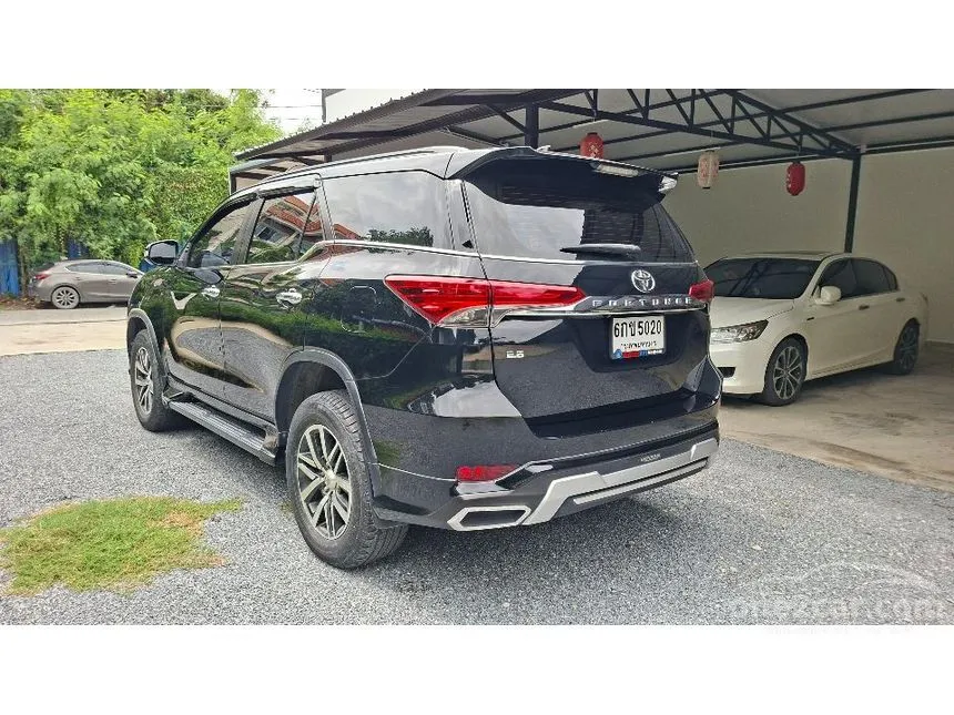 2017 Toyota FORTUNER V SUV