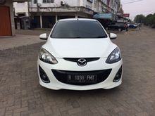 Mazda 2 1.5 R Sedan 2010 putih